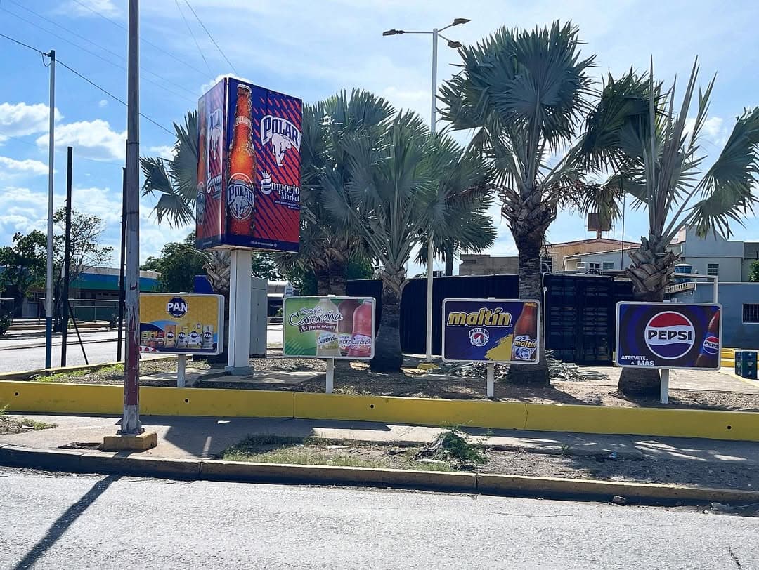 Publicidad en Móvil Market, CORO